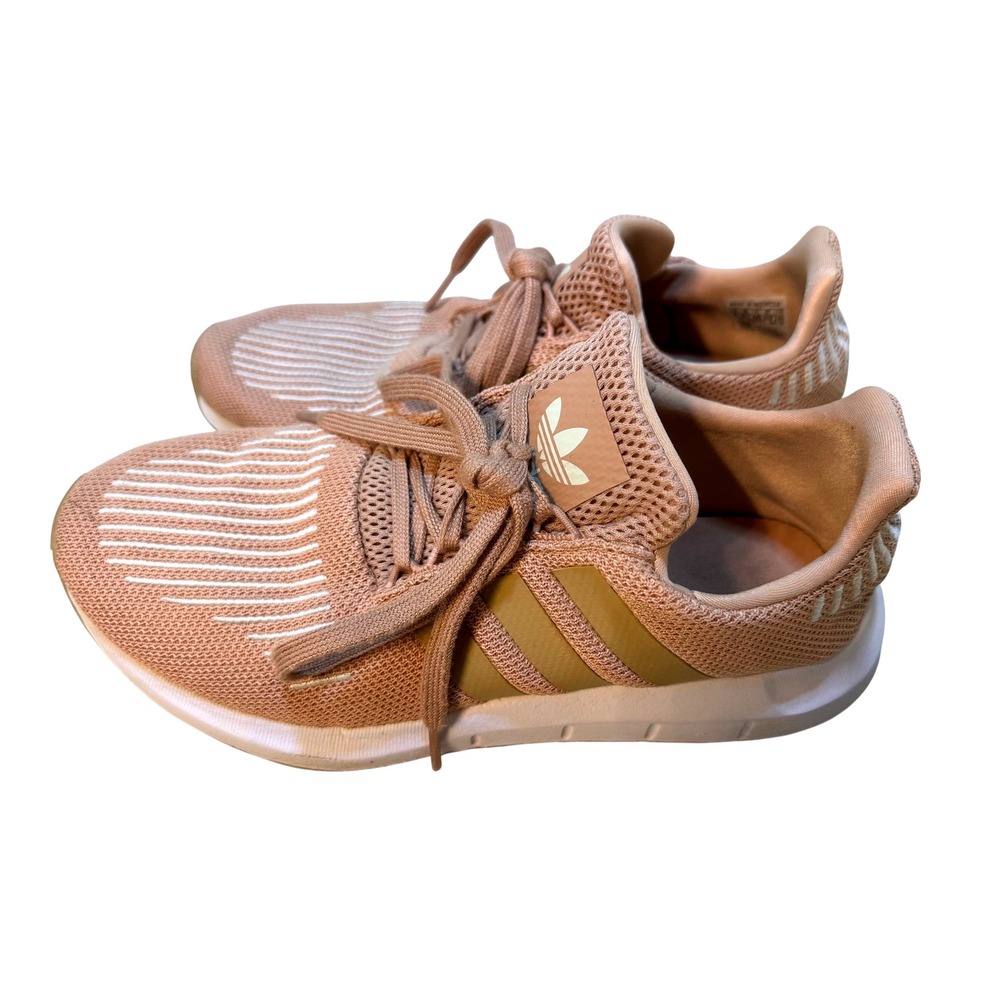 Adidas Swift Run Women's Shoes Peach White Knit Lace Up Sneaker Size 8